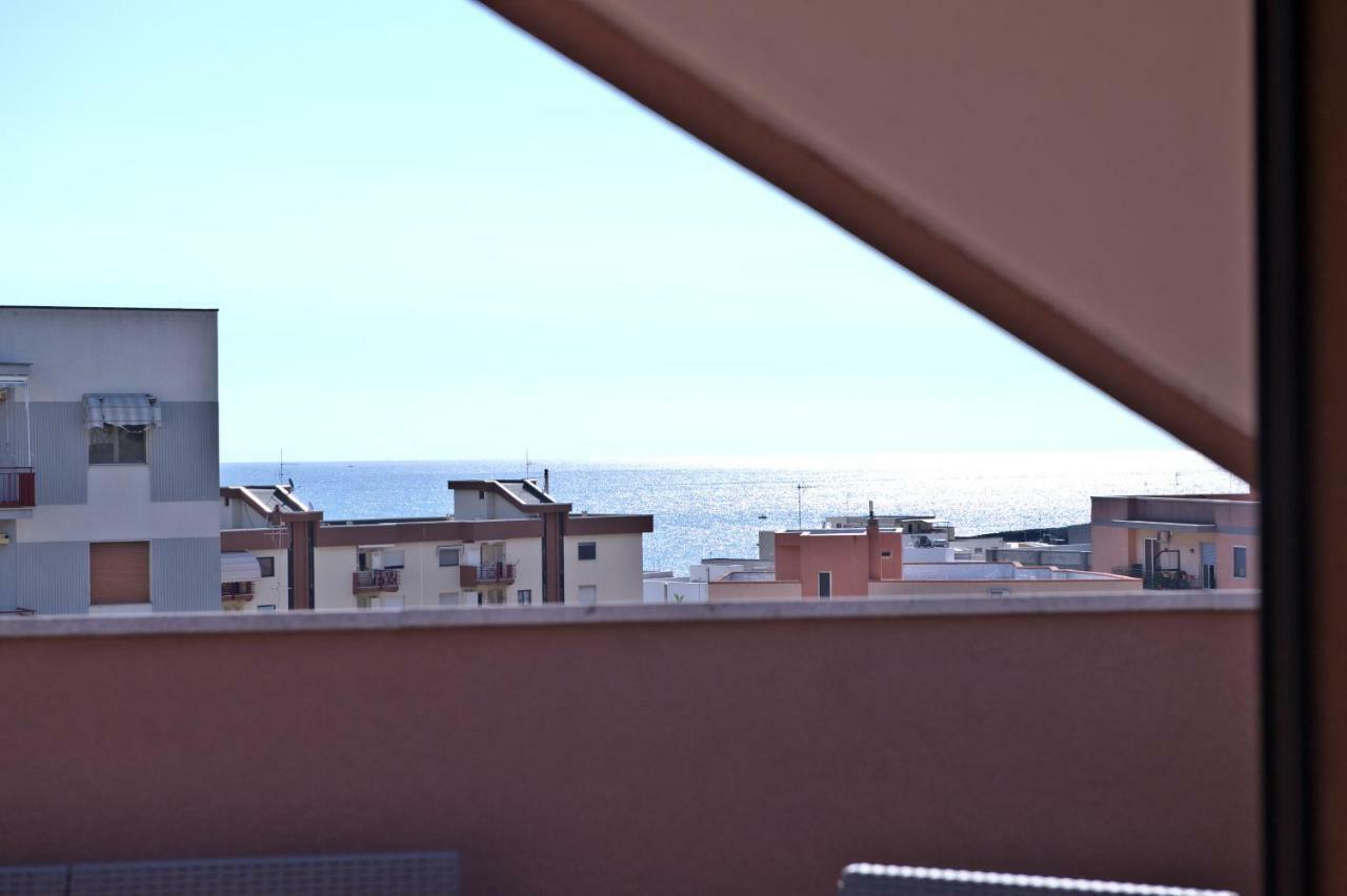 Dany'S House Villa Monopoli Bagian luar foto